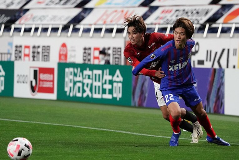 室屋成が去った右SB争いが熱い！ FC東京“ふたりの中村”帆高＆拓海、好対照な好敵手(3)