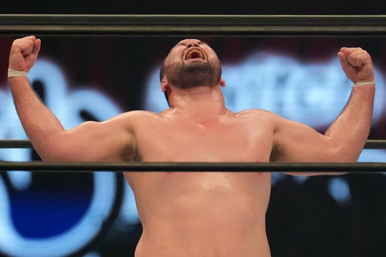 デビュー戦を勝利で飾ったウルフアロン　©Essei Hara