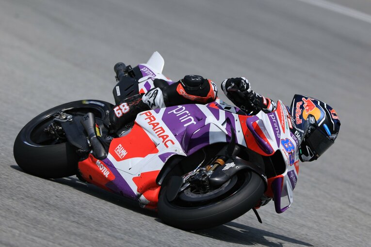 24年型ドゥカティで周回を重ねたホルヘ・マルティン　©Satoshi Endo