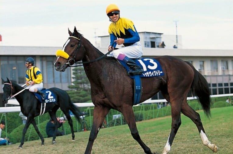 2001年エリザベス女王杯のトゥザヴィクトリー　©︎Shigeyuki Nakao