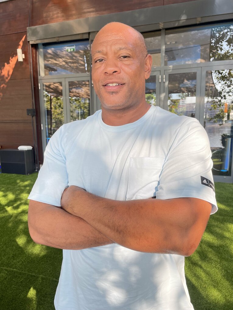 2000年シドニー五輪100mの金メダリスト、モーリス・グリーン。世界陸上でも3大会で金メダルを獲得した　©︎Ayako Oikawa