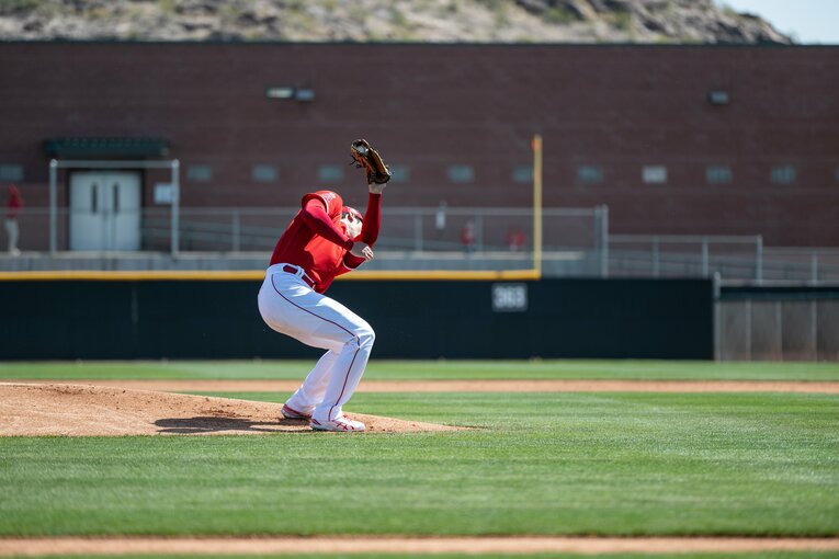 【未公開ショット多数！エンゼルス時代の秘蔵愛されショット】エンゼルス時代、スプリングキャンプでの大谷　©Nanae Suzuki