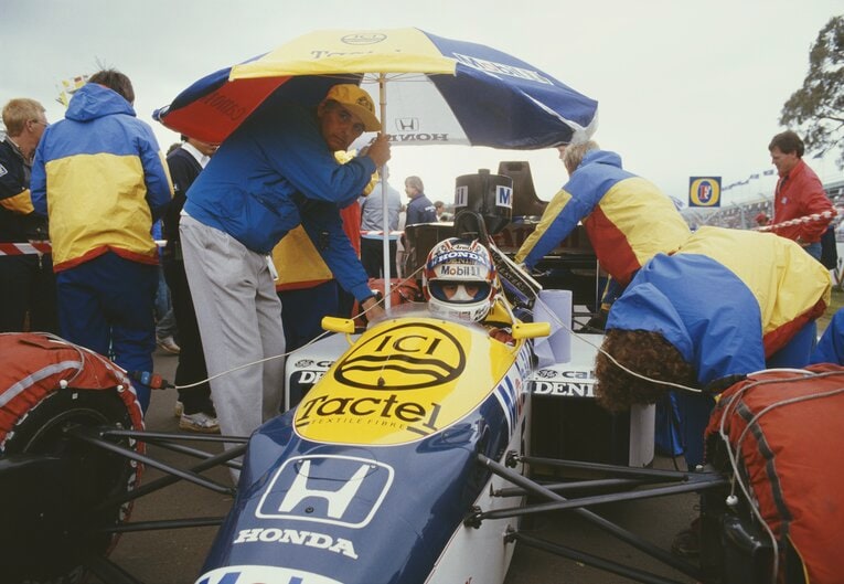 1986年第16戦オーストラリアGPで。スターティンググリッドでのマンセル　©Getty Images