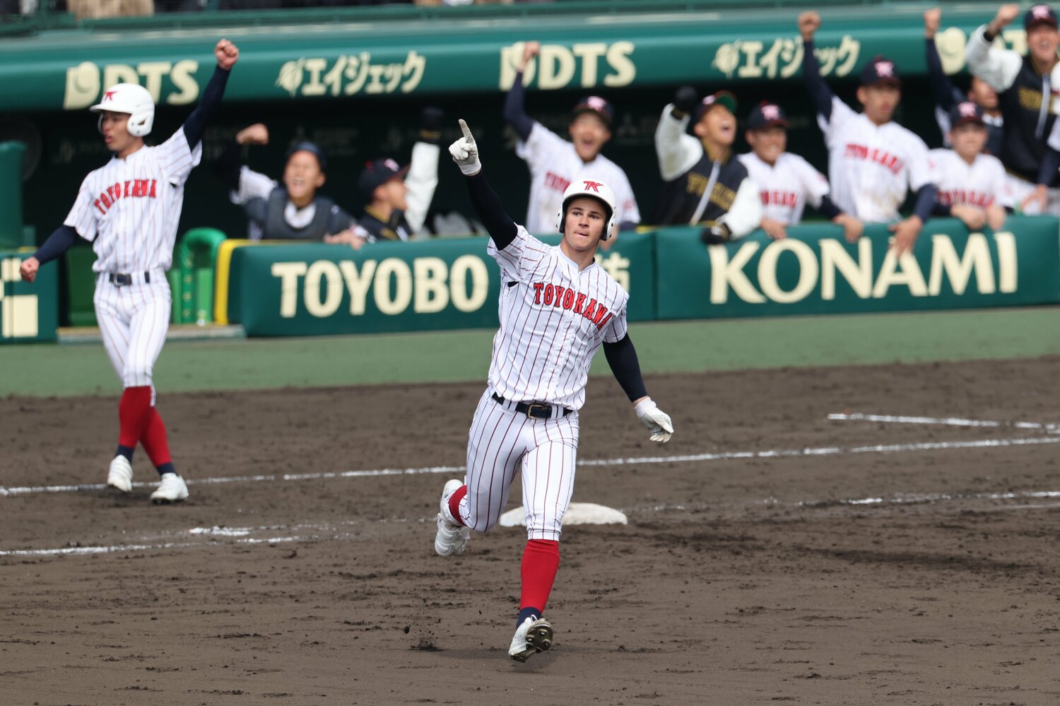 プロ注のスラッガー豊川のモイセエフ・ニキータは、敗れたものの大会第1号本塁打を放った　©JIJI PRESS