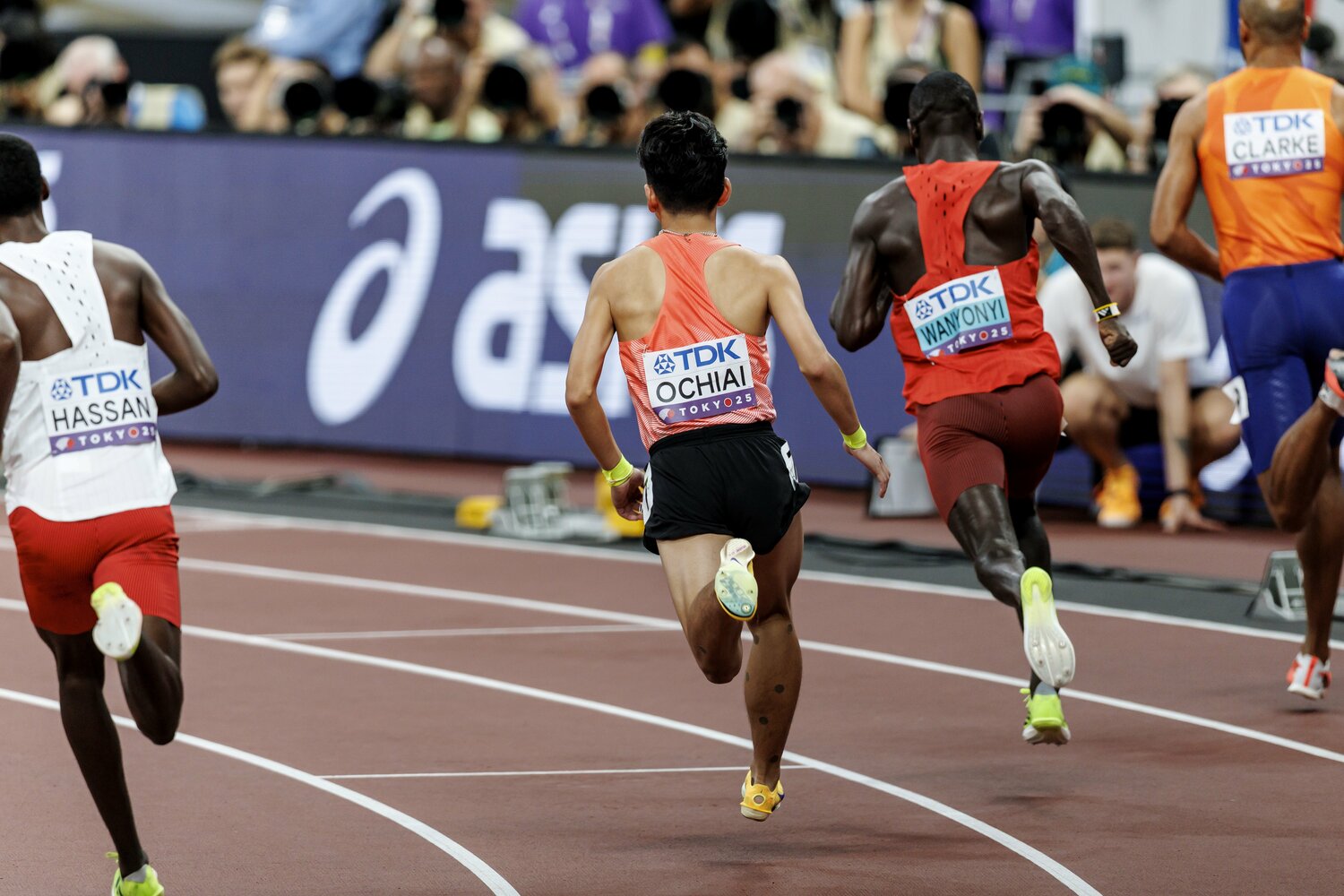 東京世界陸上、落合は800m予選をワニョニと同組で走った　©Kiichi Matsumoto