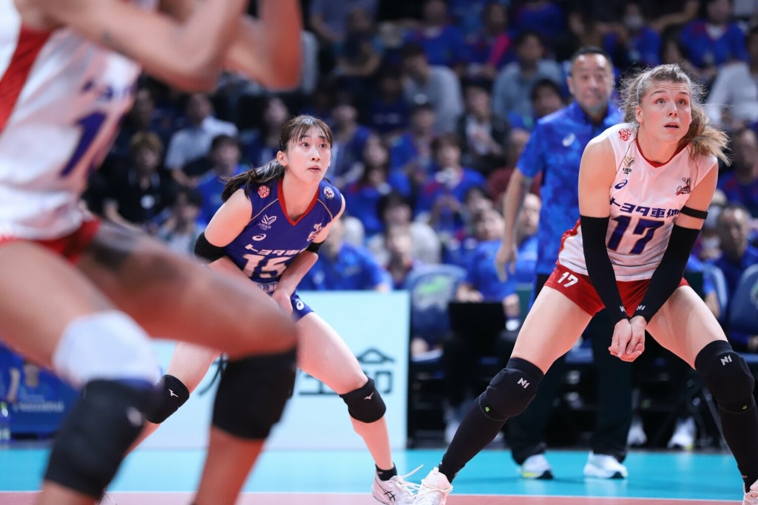 青山学院大を卒業後、KUROBEアクアフェアリーズを経て2022年夏にクインシーズ刈谷に加入。リベロとして活躍している ©︎Queenseis KARIYA