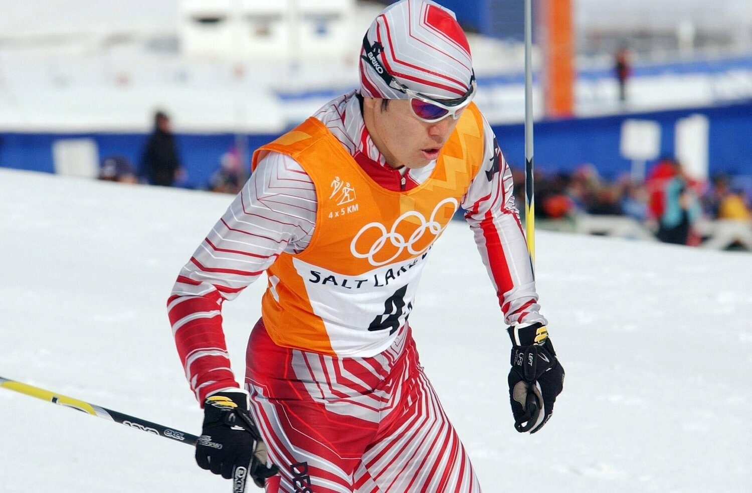 2002年ソルトレークシティ五輪ノルディック複合後半距離の第三走者として力走する森敏さん　©︎JIJI PRESS