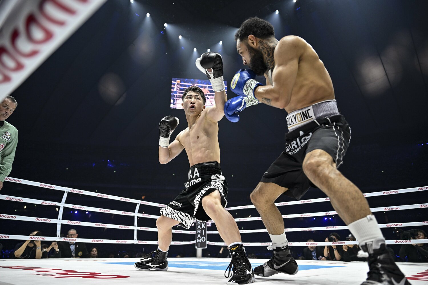 2ラウンド以降、ネリを寄せ付けなかった井上。中谷はその“対応力の高さ”を指摘した　©Hiroaki Yamaguchi