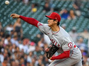 大谷翔平は「地上最大の“ショウ”」 自ら援護40号+完投寸前8勝目にMLB公式ベタぼめ…完璧すぎ二刀流に敵地もビックリ