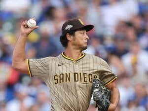 ダルビッシュ有「復帰は2027年シーズン」でも右肘手術決断の裏側…パドレスGM「彼はこの組織に重要な存在」チーム同行のリハビリで果たす役割