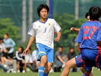 センターバック育成に“身長制限”を。～日本サッカー界が抱える課題～＜Number Web＞ photograph by Masako Sueyoshi