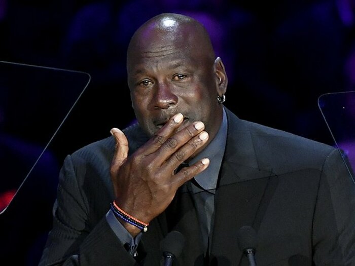 涙が止まらないマイケル・ジョーダン。コービー追悼式で告白した秘密の友情。＜Number Web＞ photograph by Getty Images