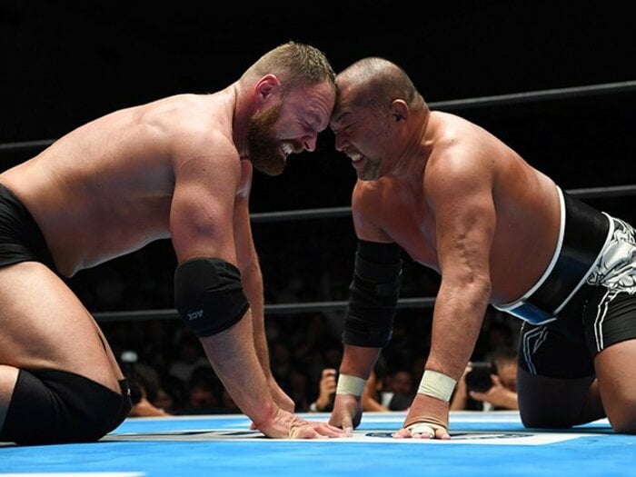 G1で狂犬達が限界知らずの死闘！石井智宏とジョン・モクスリーの魂。＜Number Web＞ photograph by Essei Hara