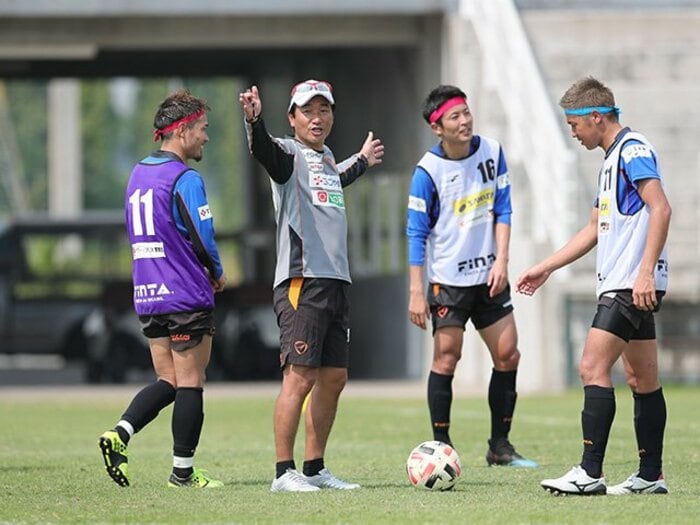 「これがレノファブランドなんだ」J2山口・霜田監督の育成術、後編。＜Number Web＞ photograph by Norio Rokukawa