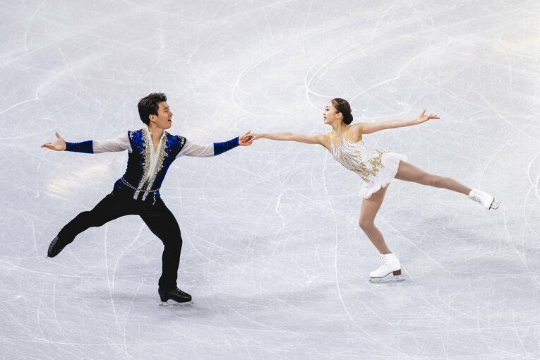 清水＆本田のSPの演技　©Getty Images