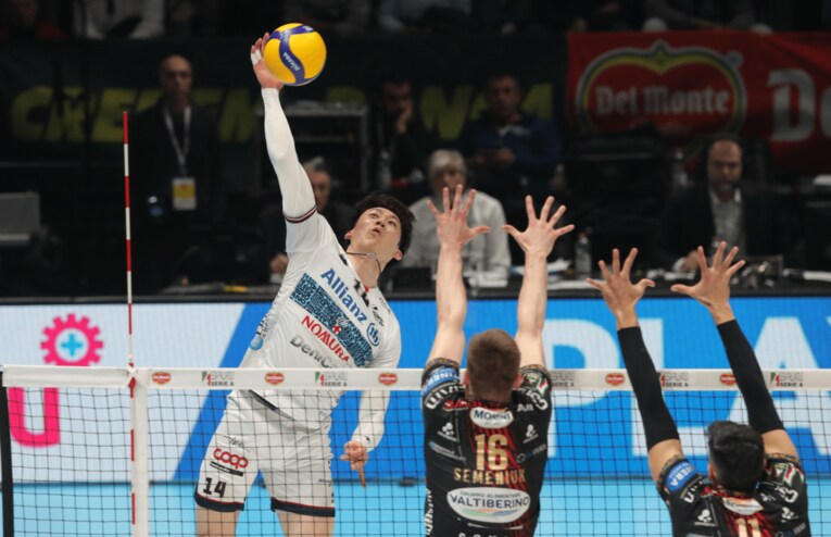 コッパ・イタリア準決勝ペルージャ戦の石川祐希　©︎Lega Pallavolo Serie A