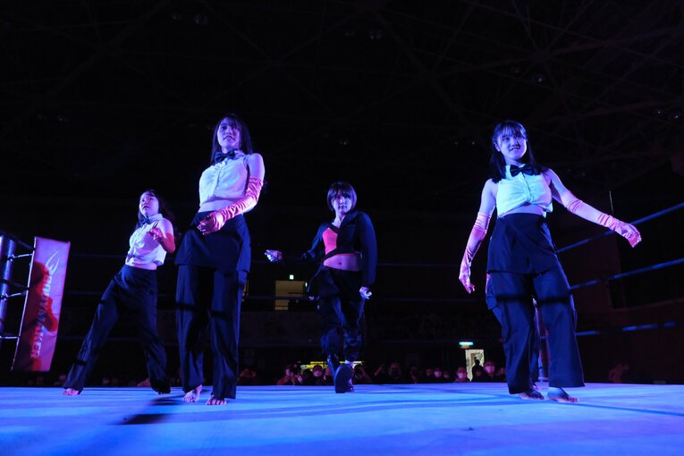 「可憐ですねぇ」人気女子レスラー・安納サオリに観客もウットリ…初の凱旋大会に滋賀が沸いた日「“絶対不屈彼女”は泣かないんです」(50)