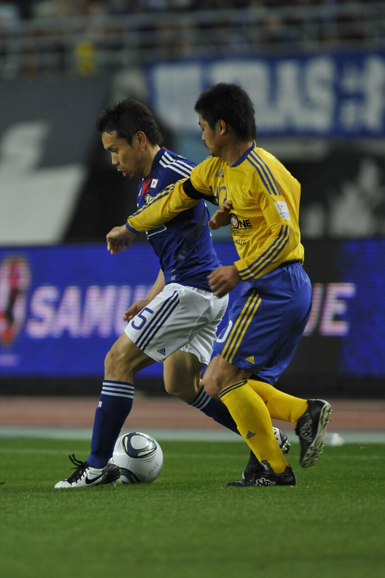 小笠原満男、長友佑都（2011年東北地方太平洋沖地震復興支援チャリティーマッチ）©︎Takuya Sugiyama