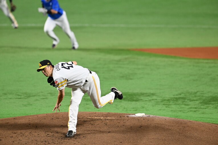 日本シリーズ第5戦、先発した大関友久は2回までに4四死球を与えるなど苦しい投球　©︎Naoya Sanuki