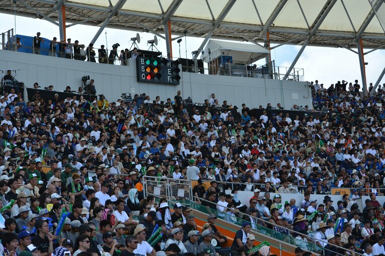 沖縄尚学vs.エナジック。全国高校野球選手権・沖縄大会決勝　©Takarin Matsunaga