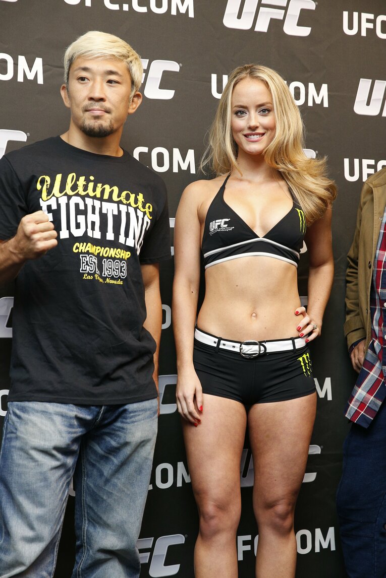 ラウンドガール（UFCでの名称はオクタゴンガール）としても注目を集めたローレン夫人　©Shigeki Yamamoto