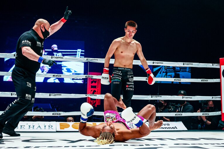 『RISE ELDORADO 2022』では“ブラックパンサー”ベイノアをわずか41秒でKOした　©Susumu Nagao