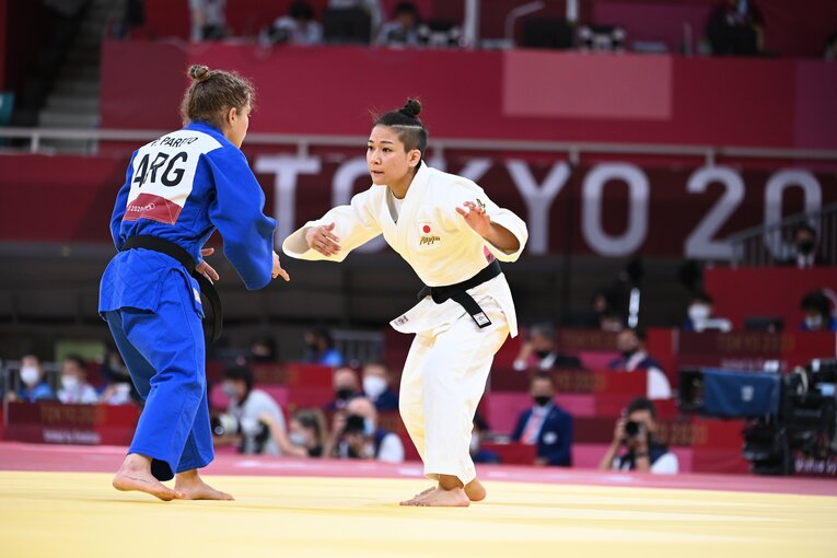 東京五輪で銀メダルを獲得した渡名喜　©JMPA