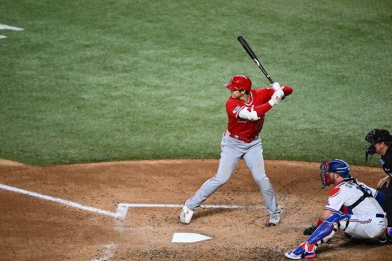 打席で構えた時のグリップ位置がわずかに下がった　©︎Nanae Suzuki