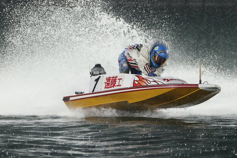 「圧倒的に男子が強い」ボートレース界で遠藤エミ“女子初のSG制覇”はどれほどの偉業なのか？ 現役記者「運だけでは100％勝てない」(35)