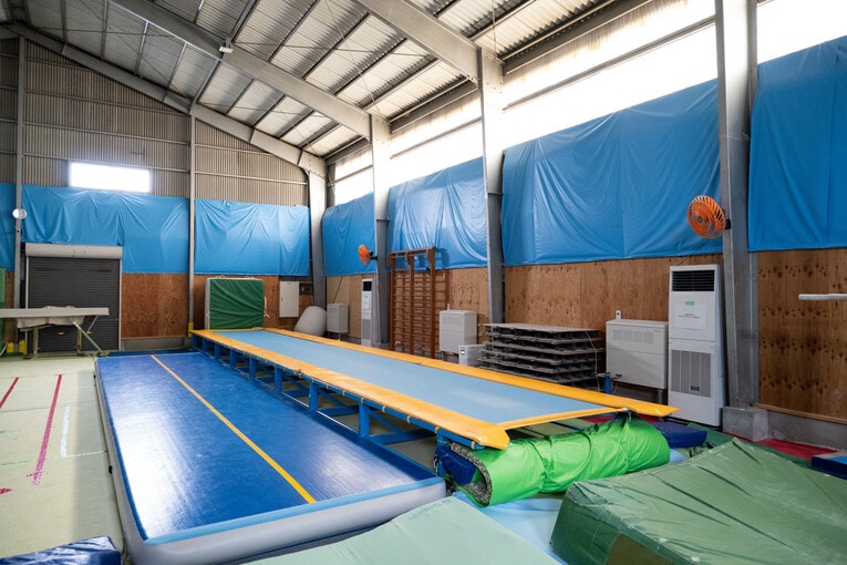 現在土橋さんが勤務する姫路市の体操クラブ『おさるの森』　©Takashi Shimizu