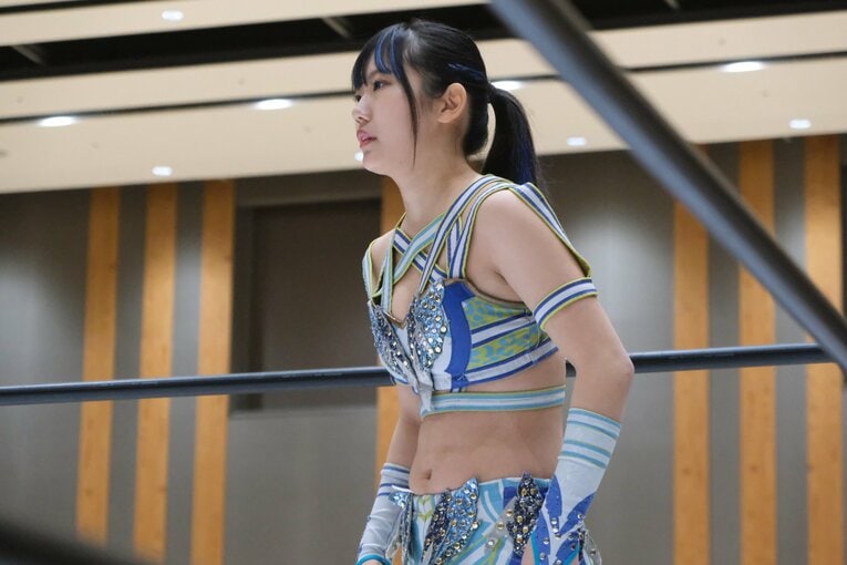 学級委員長も務めた「高校生レスラー」 吏南（17歳）がタイトル戦で見せた“肩書き以上の可能性”…来春の卒業後はプロレス専念へ(11)