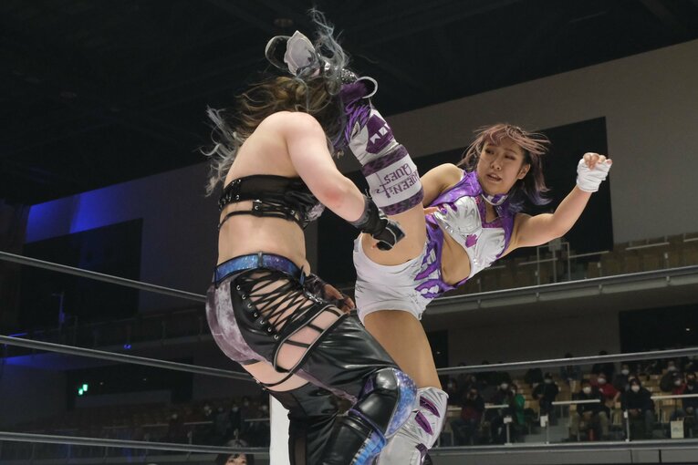 「年間ベストバウトだ！」スターダム地方大会に海外も熱狂…キッドvs.AZM、ハイスピードの“黄金カード”はいかに生まれたか？(27)