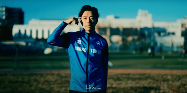 「99.9」MVのワンシーン　名久井レオYouTubeチャンネルより