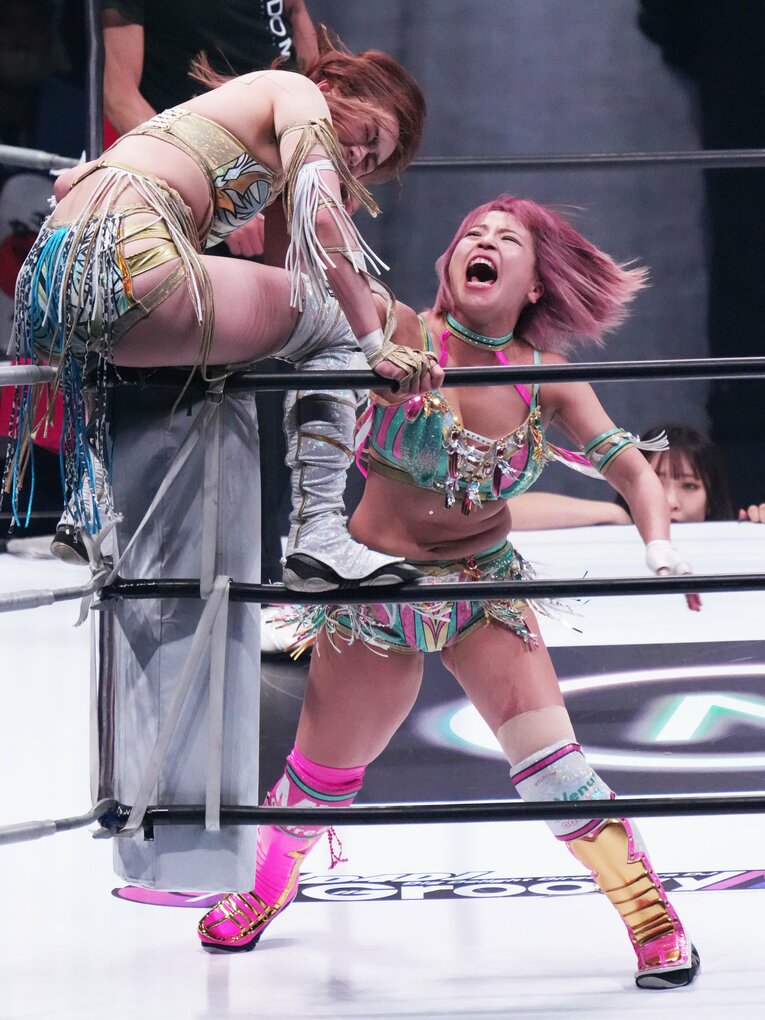 白川未奈vs上谷沙弥　©Essei Hara