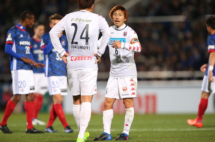 すべてを懸けた開幕、現実は連敗。札幌、J1残留へもう訪れた正念場。<Number Web> photograph by J.LEAGUE PHOTOS