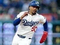大谷翔平選手＃17 2024 NL MVP受賞記念ボブルヘッド人形 FOCO