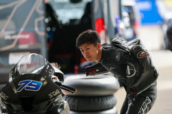 まさかこんな場所にGPライダーが…菅生、筑波でレコード樹立、来季ヤマハ移籍が濃厚となった小椋藍の成長を支える神出鬼没の国内トレーニング