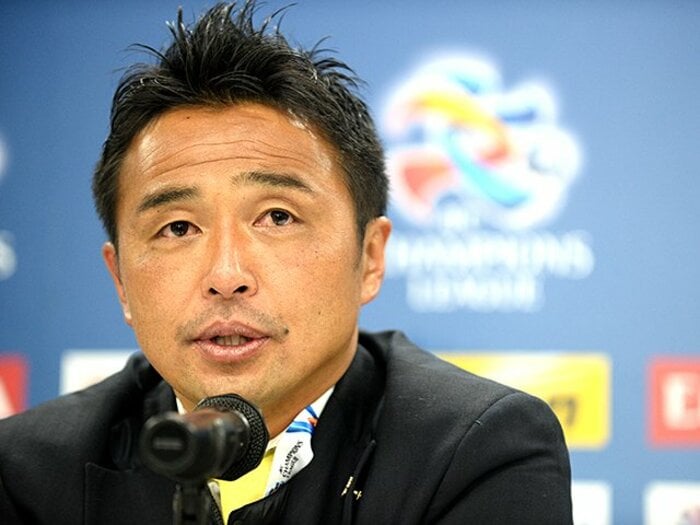 Jとブンデスで監督人事の新潮流。“自前の監督”は、早くて安い!?<Number Web> photograph by J.LEAGUE PHOTOS