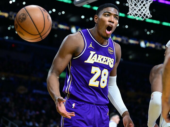 「もう28歳、NBAではベテラン」八村塁が考える“引退後の人生”「日本のバスケのために」“トレード要員”説もあったがレイカーズ残留…今明かした覚悟＜Number Web＞ photograph by Wally Skalij/Getty Images