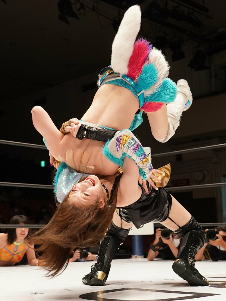 貴重品✨ STARDOM ☆ 岩谷麻優 着用 ☆ 鹿島沙希 マスク 女子プロレス 女子プロレス団体「スターダム」と777TOWNがコラボ！岩谷麻優選手