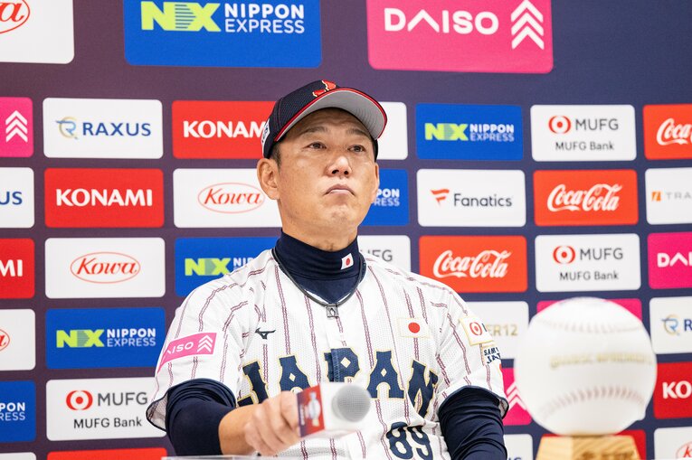 プレミア12決勝後に会見に臨んだ侍ジャパンの井端弘和監督　©︎Nanae Suzuki