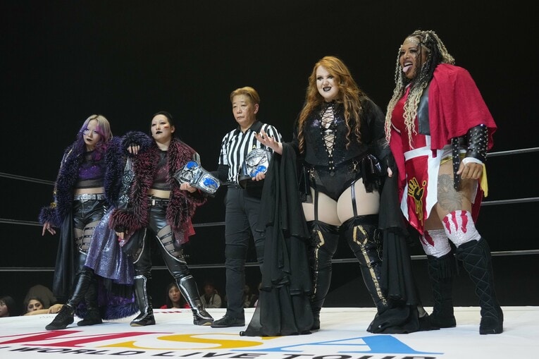 AAAWタッグ戦に臨むMaria、Riko組とナイラ・ローズ、ナイトシェイド組　©Essei Hara