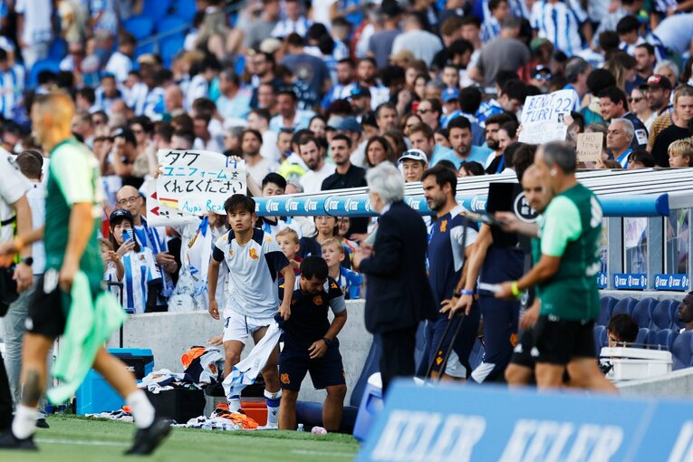 久保建英2戦連続MOMにアシスト、響き渡る「タケクボコール」も冴えない表情「やはりシルバ不在は…」カメラマンが感じたこと(13)