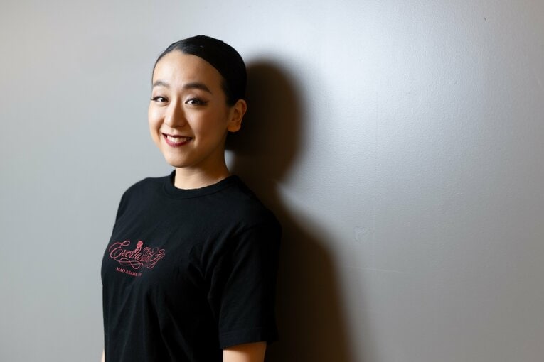 「母への永遠の愛を滑りたいな」浅田真央が明かすアイスショー『Everlasting33』に込めた“愛”「誰も見たことのない景色を届けたい」(91)