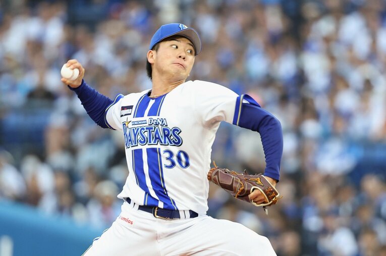 先発の一角として、オールスター前までで4勝を挙げている篠木 ／ photograph by JIJI PRESS