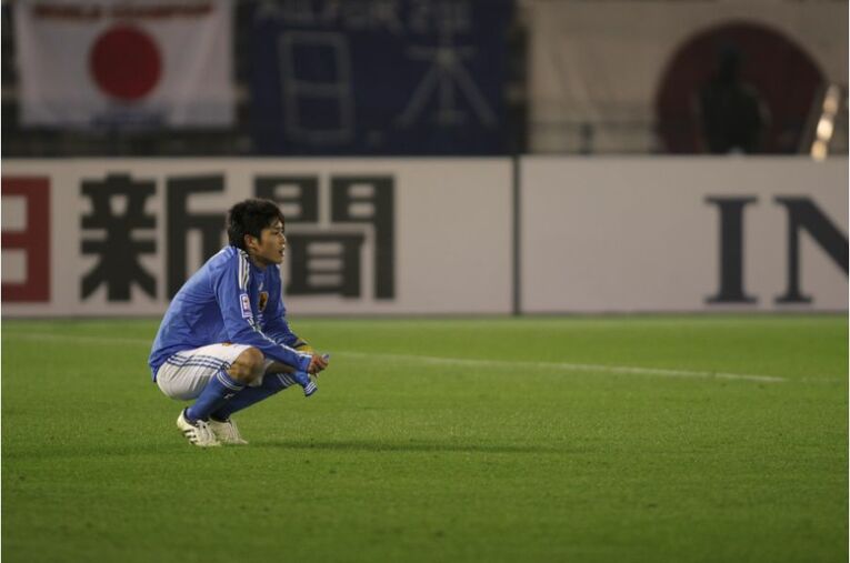 「つぶしてしまったんだよ」消えた“スポルティング移籍”の裏で、松井大輔が語った「怒りと謝罪」(5) ／ photograph by Takuya Sugiyama