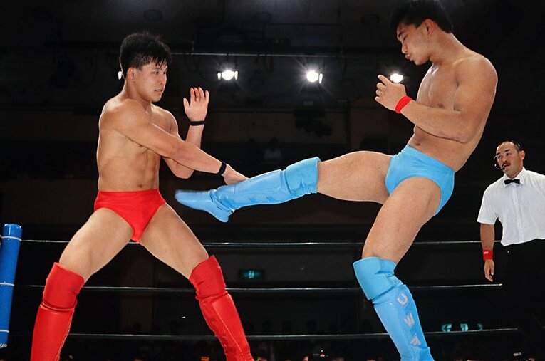 1991年のUWFインターナショナル旗揚げ戦での田村潔司。長い時を経てUWFの“再興”を目指す ／ photograph by AFLO