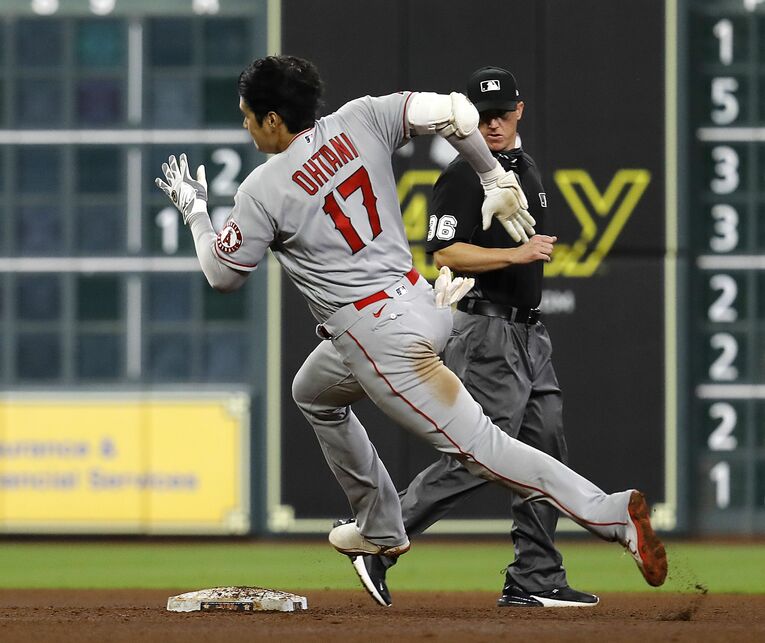 ホームランを打ったのに猛ダッシュ©Getty Images