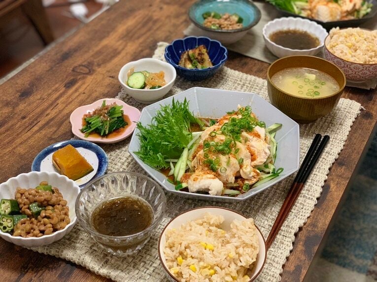 W杯代表・守田英正の妻が語る“超ハードな島生活”とは？ 出会いは4年前「まさか家族として…」「子供をあやす姿を見たら驚くと思う（笑）」(11)