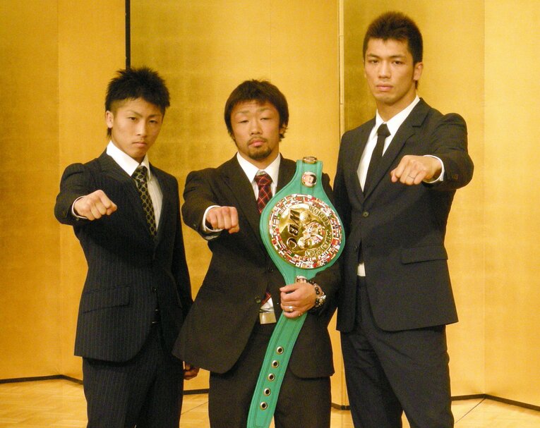 2013年、（左から）井上尚弥、八重樫東、村田諒太　©JIJI PRESS